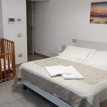 Home Vittoria Lago Di Como Habitación foto